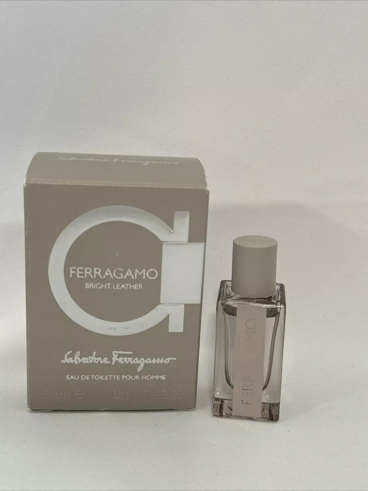 Salvatore Ferragamo Bright Leather Eau de Toilette label detail