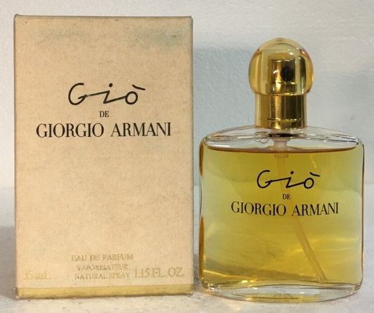 Gio De Giorgio Armani Eau de Parfum perfume bottle