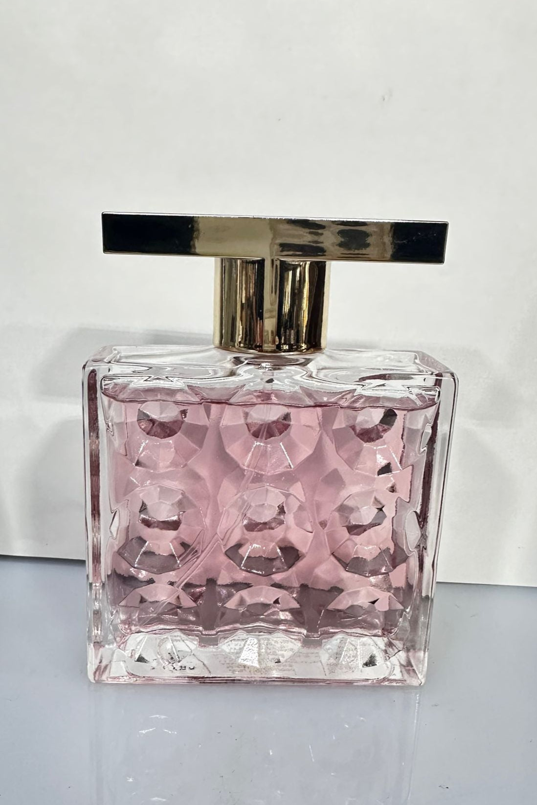Very Hollywood by Michael Kors Eau de Parfum bottle and box