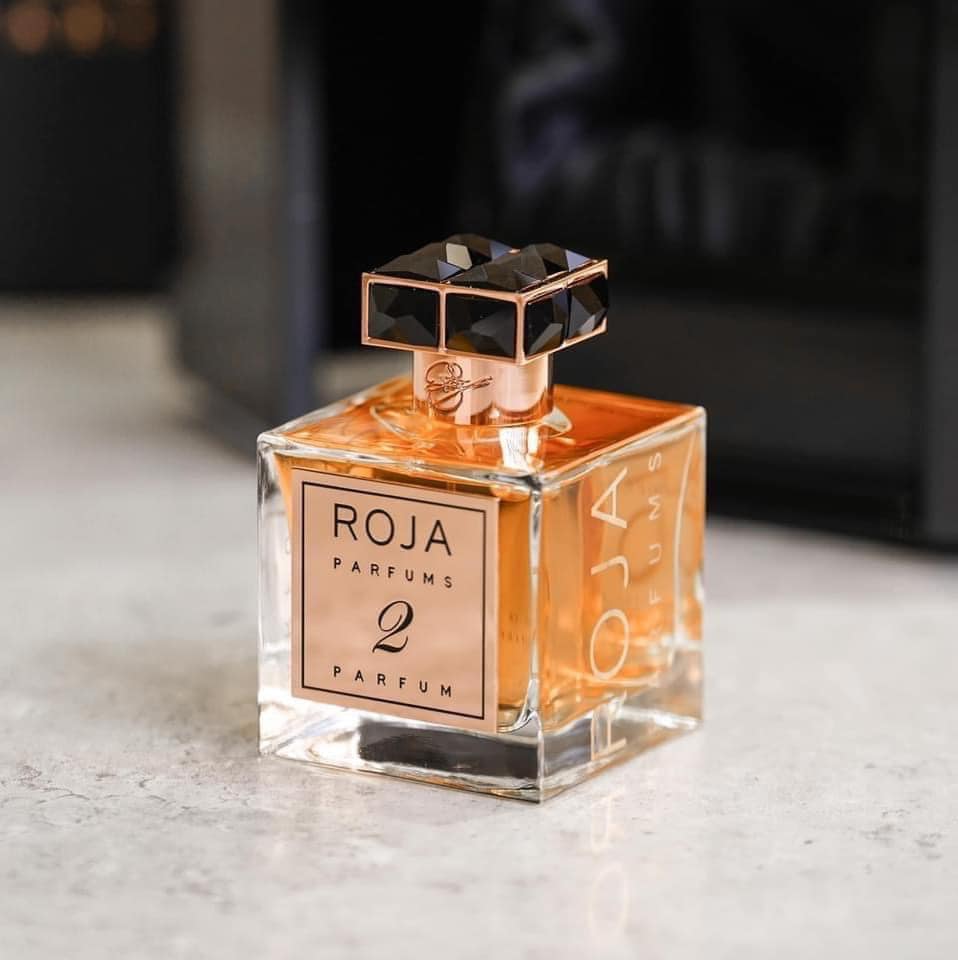 Roja De La Nuit No 2 Parfum packaging box